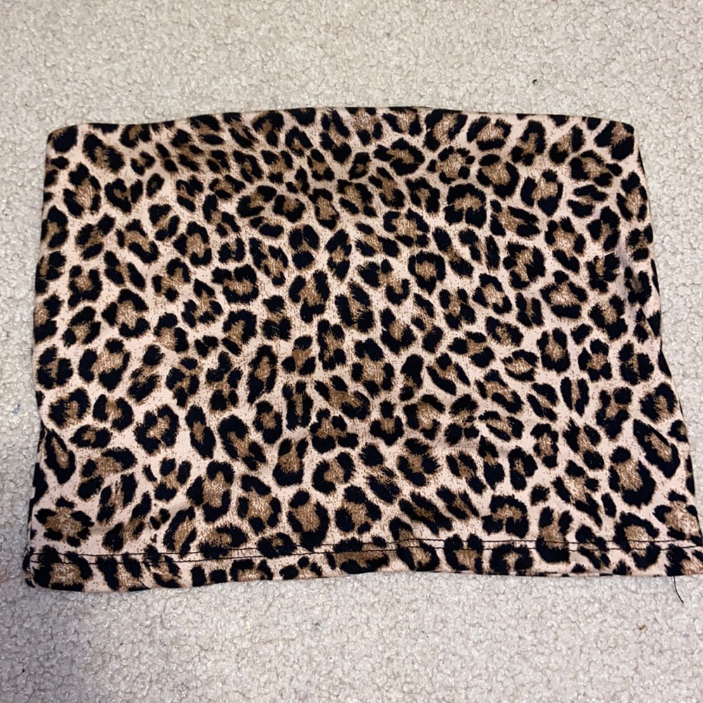 Isabelle’s canines boutique tube top